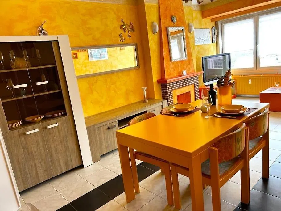Bel Appartement A 50M De La Mer. Ostend Apartment